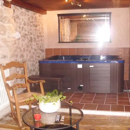 Con Jacuzzi Taberna Del Tio Pedro * Cabanas de Polendos